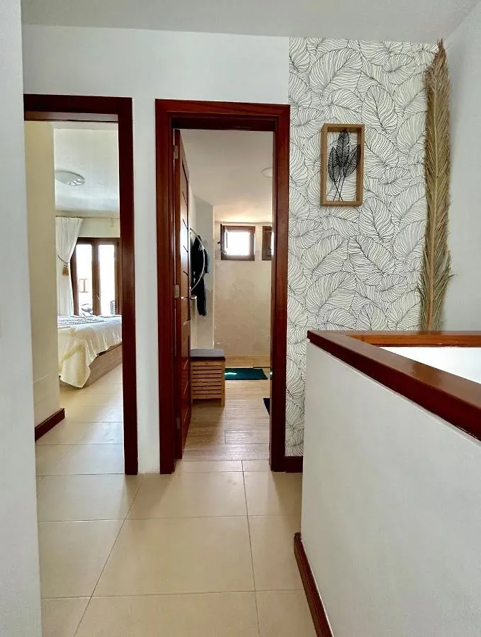 Tatil Evi Casa Bleu 2 Floors ,2 Bedrooms ,Equipped Kitchen ,Balcony ,Terrace And Grill Puerto Calero