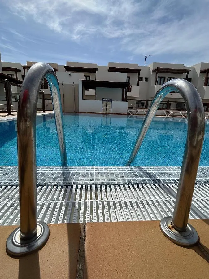 Casa Bleu 2 Floors ,2 Bedrooms ,Equipped Kitchen ,Balcony ,Terrace And Grill Puerto Calero 0*,  İspanya