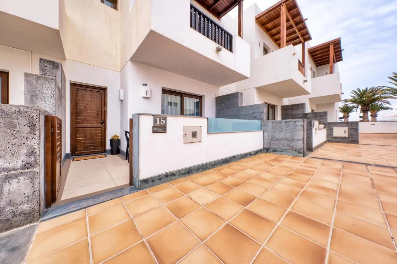 Casa Bleu 2 Floors ,2 Bedrooms ,Equipped Kitchen ,Balcony ,Terrace And Grill Puerto Calero İspanya